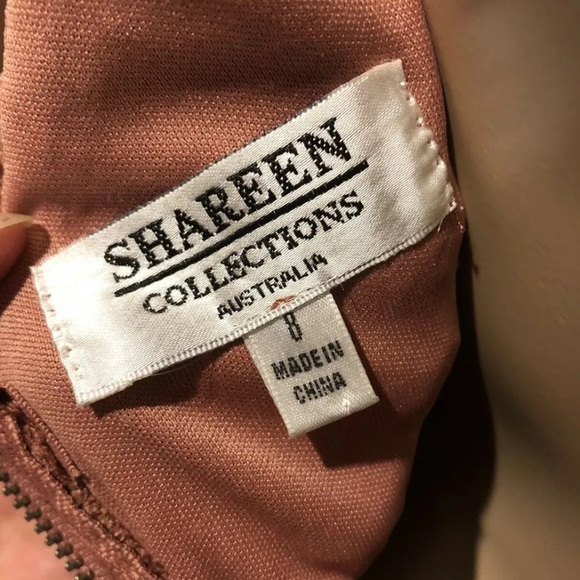 Shareen Collection lace dress - Picture 7 of 7